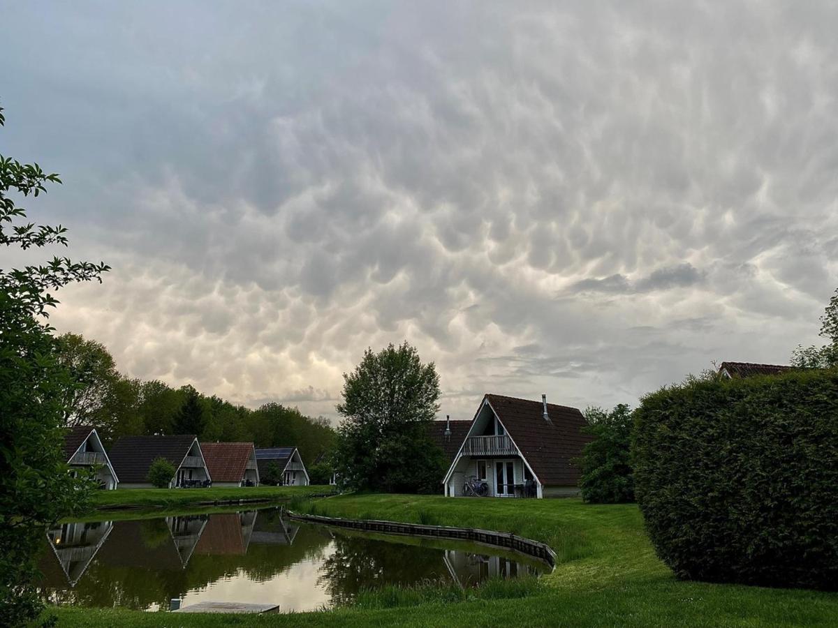 Stijlvol Aan De Visvijver Gramsbergen Luaran gambar